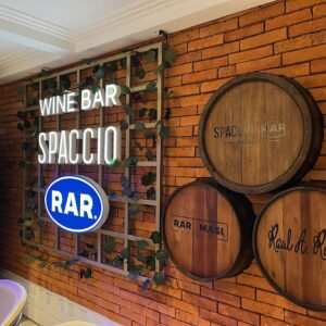 Wine bar